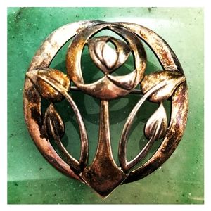 Vintage sterling silver flower brooch 925